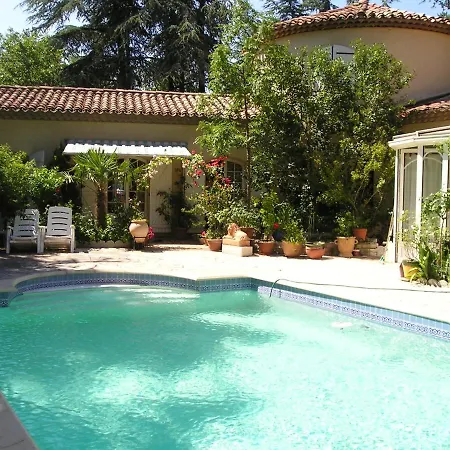 Les Bruyeres D'hôte De Charme Calme Assuré Bed & Breakfast 3*