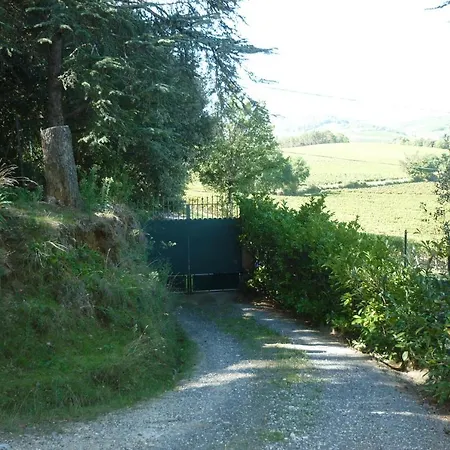Les Bruyeres D'hôte De Charme Calme Assuré Couette-café 3*