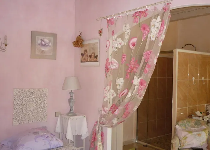 Couette-café Les Bruyeres D'hôte De Charme Calme Assuré Loupia